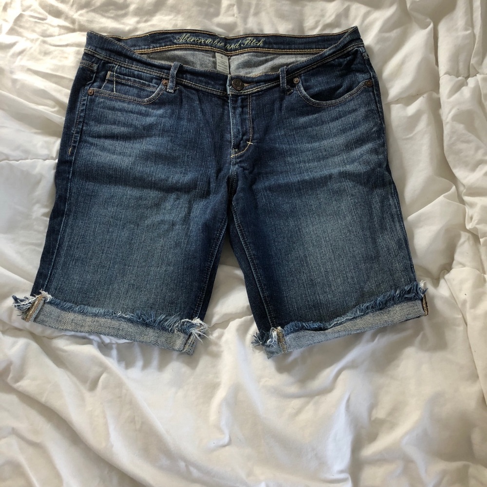 a&f jean shorts